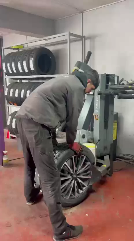 Lastik Sökme-Takma ve Servis Uygulaması