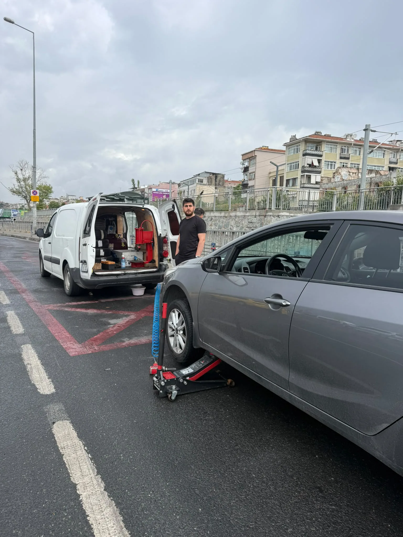 Sancaktepe mobil lastik yol yardım uygulaması | Furkan Oto Lastik