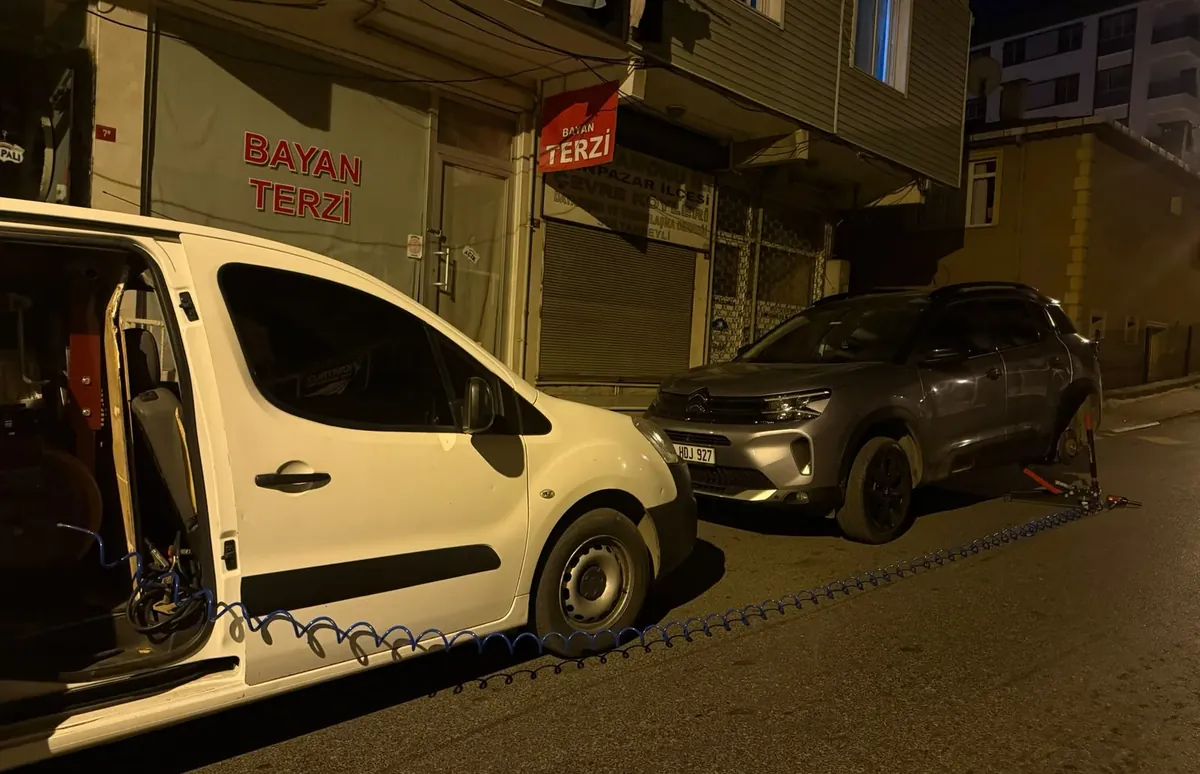 Kamyon, Tır ve Dorse Lastik Servisi